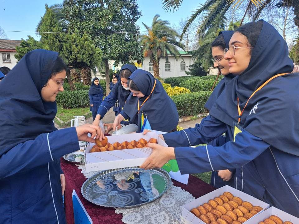 دبیرستان فرزانگان متوسطه اول رشت